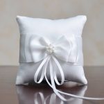 Oreiller carré blanc classique