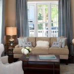 Décor classique - oreillers avec une disposition symétrique
