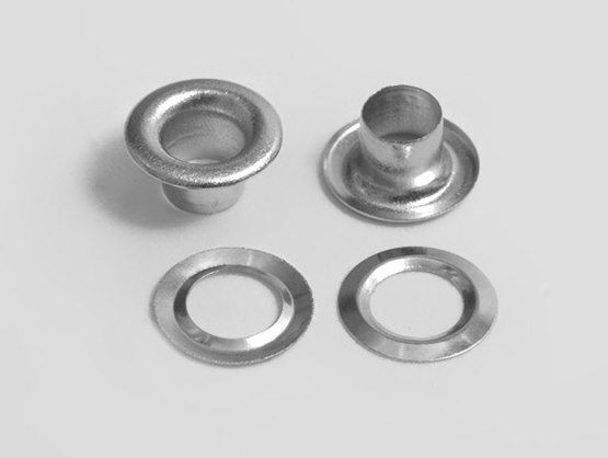 Oeillets galvanisés avec rondelles