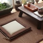 Petit coussin pour s'asseoir sur le sol