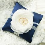 Coussin anneau bleu