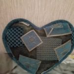 Coussin en tissu d'ameublement en forme de coeur