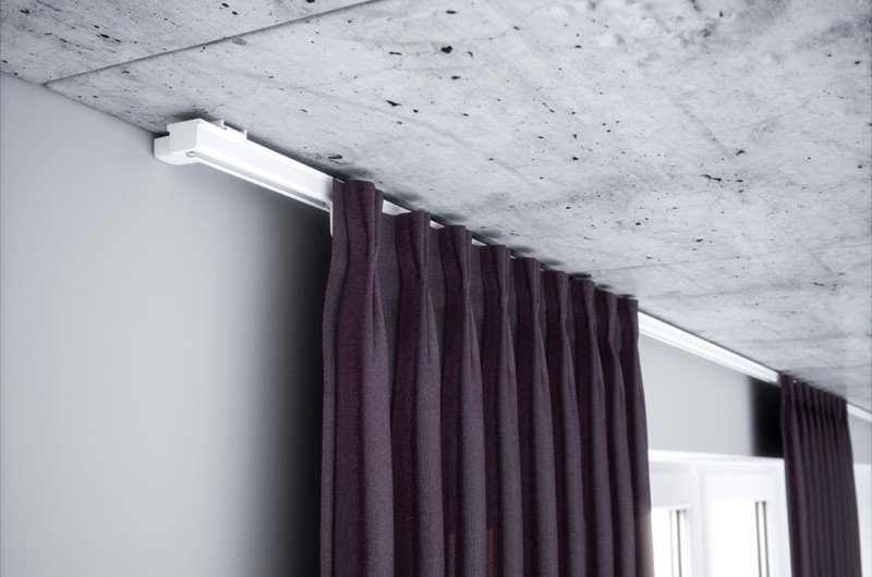 Dark curtain on aluminum ceiling eaves