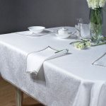Nappe de fête blanche