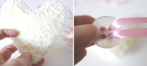 Coller la dentelle