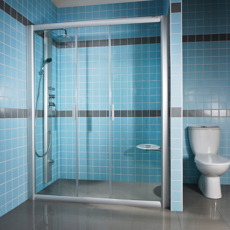 Shower cabin with sliding doors