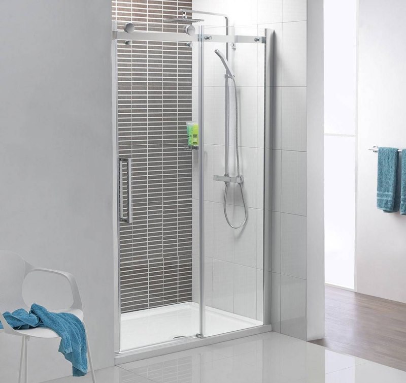 Roller shutters in the shower