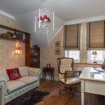 Interiorul unui studiu într-o casă de țară