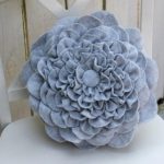 Coussin gris fait main Astra