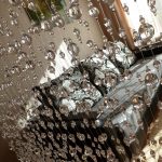 Perles de verre sur le rideau de la porte