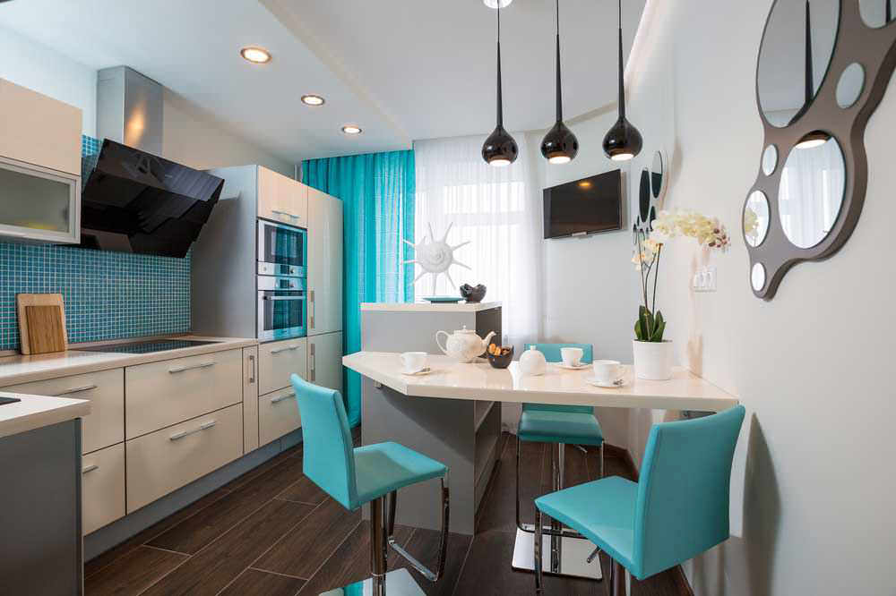 Chaises de cuisine turquoise