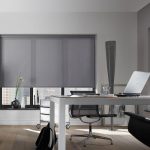 Stores en tissu gris