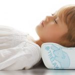 Oreiller orthopédique confortable pour écoliers
