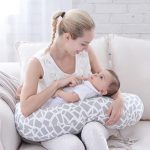 Oreiller haut et confortable pour se nourrir, dormir et se réveiller