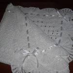Crochet à carreaux blanc pour la sortie de l'hôpital