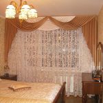 Tulle blanc en combinaison avec des peaux brunes et blanches