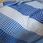 Grand plaid Hearts en blanc-bleu-bleu