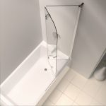 Banyo tarafında çift bölmeli duvar