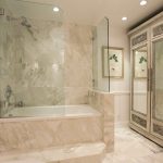 Banyo tavanındaki spotlar
