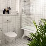 Modern bir dairede banyo dekorasyonu