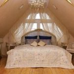 Interesting lambrequin curtains for the trapezoidal window in the bedroom