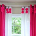Eaves for curtains with cringles double