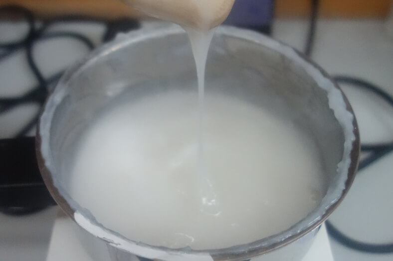 Colle de cuisine à partir de fécule de pomme de terre