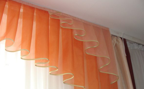 Cascade asymétrique bicolore