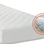 Le couvre-matelas Protekt + 80x190 est une version modifiée et plus avancée du couvre-matelas.