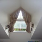 Normal curtains on the trapezoidal window