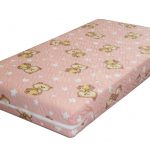Matelas bébé rose avec fermeture à glissière