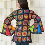 Pull chaud élégant de carrés de grand-mère