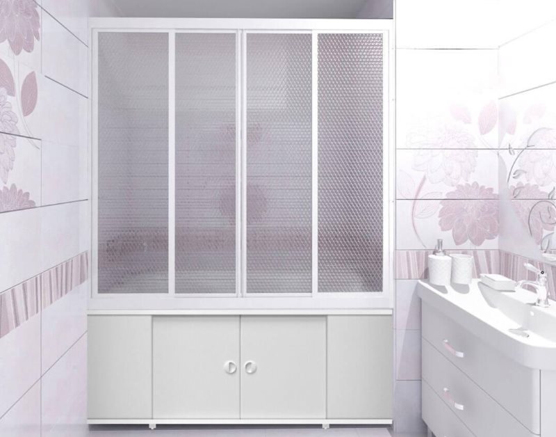 Salle de bain intérieure avec rideau en plastique coulissant