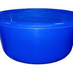 Bassin en plastique bleu sans poignées