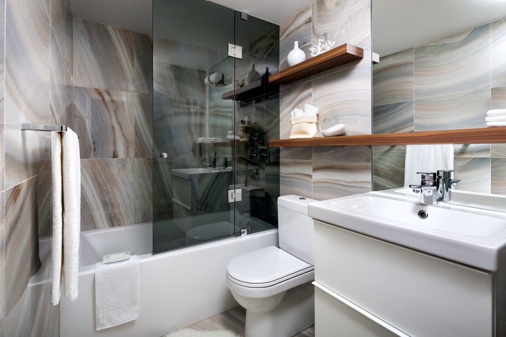 Cam perde ile iç moda banyo