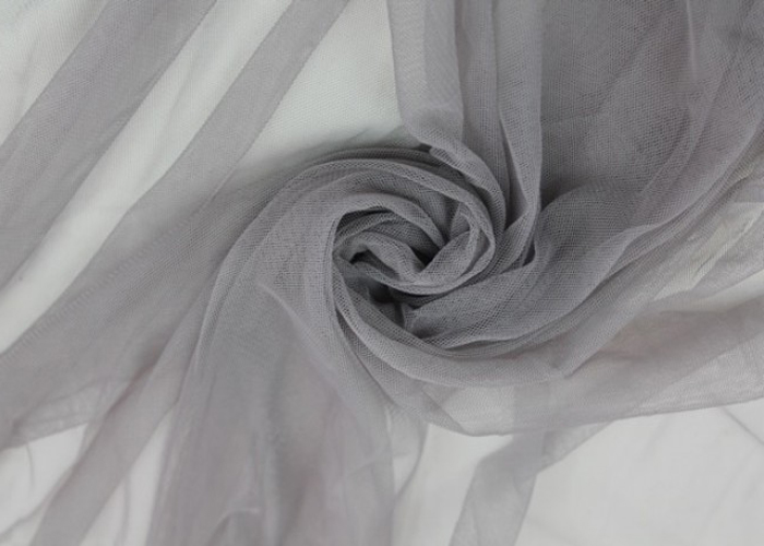 tulle ไนลอนสีเทา