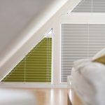 Corner triangular window can be decorated blinds, pleated with your own hands