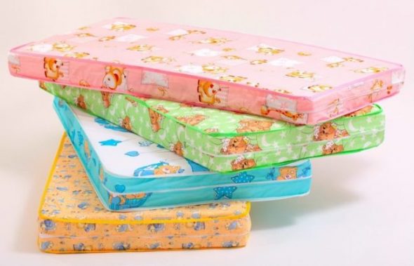 Considérez l'âge de l'enfant lors du choix d'un matelas