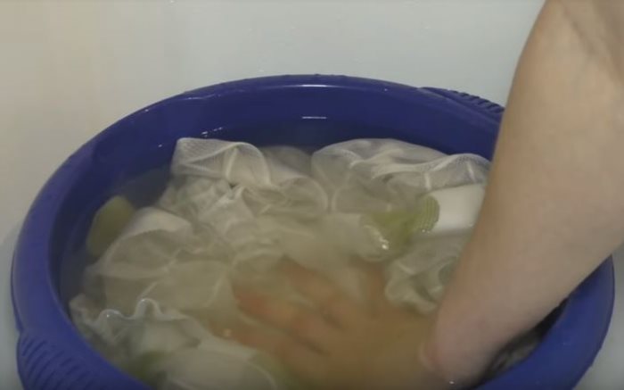 Λεύκανση κιτρινισμένου τυλού σε διάλυμα επιτραπέζιου αλατιού