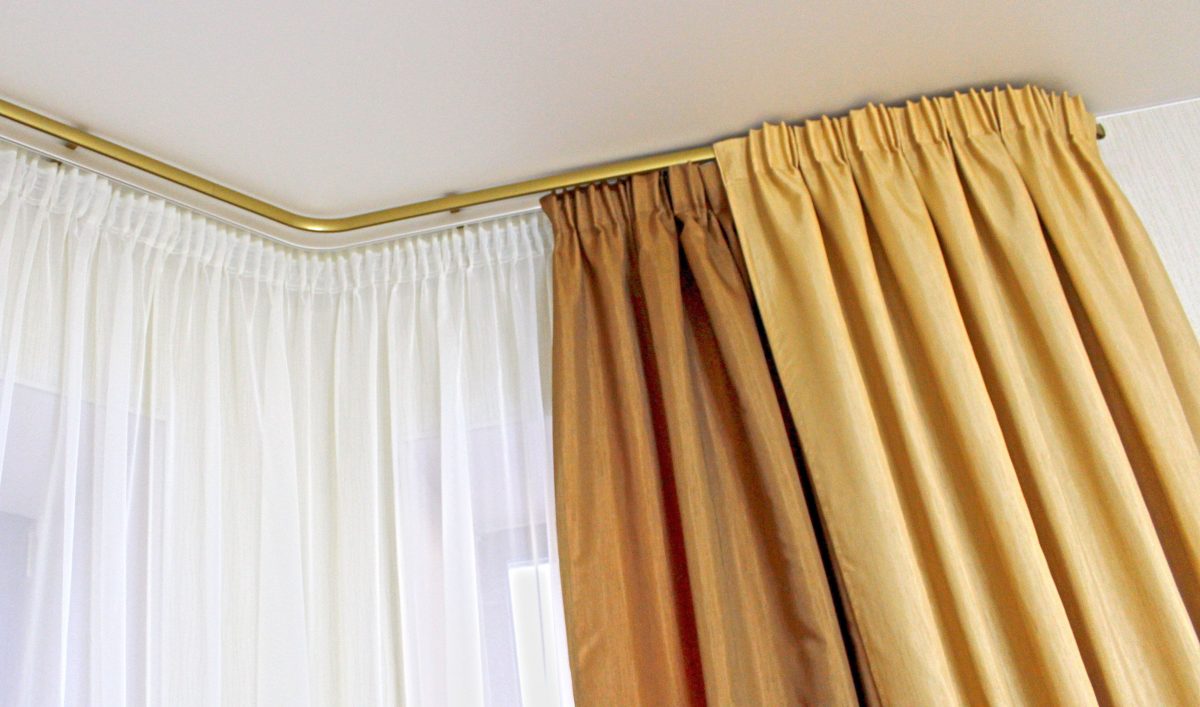 corniches de plafond à l'intérieur