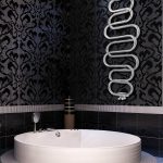 porte-serviettes dans la salle de bain