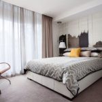 beaux rideaux dans la photo de conception d'appartement