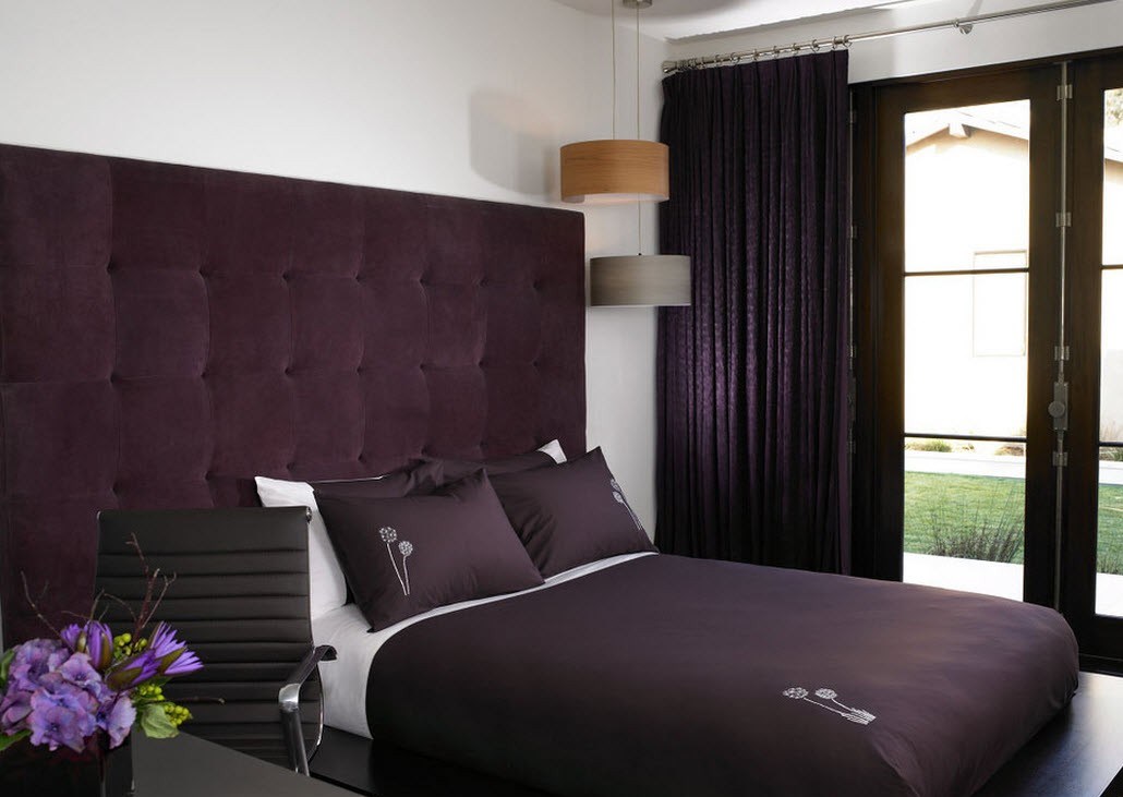 chambre mauve noire
