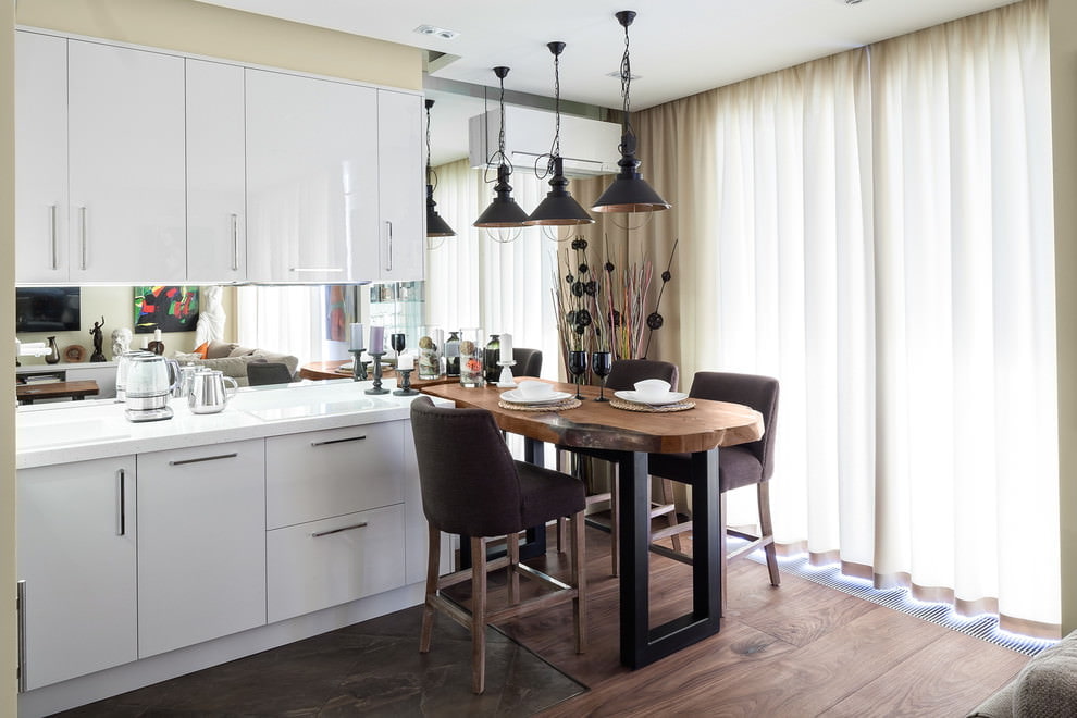 tulle beige à l'intérieur