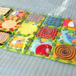 idées de design de tapis de massage pour pieds bébé