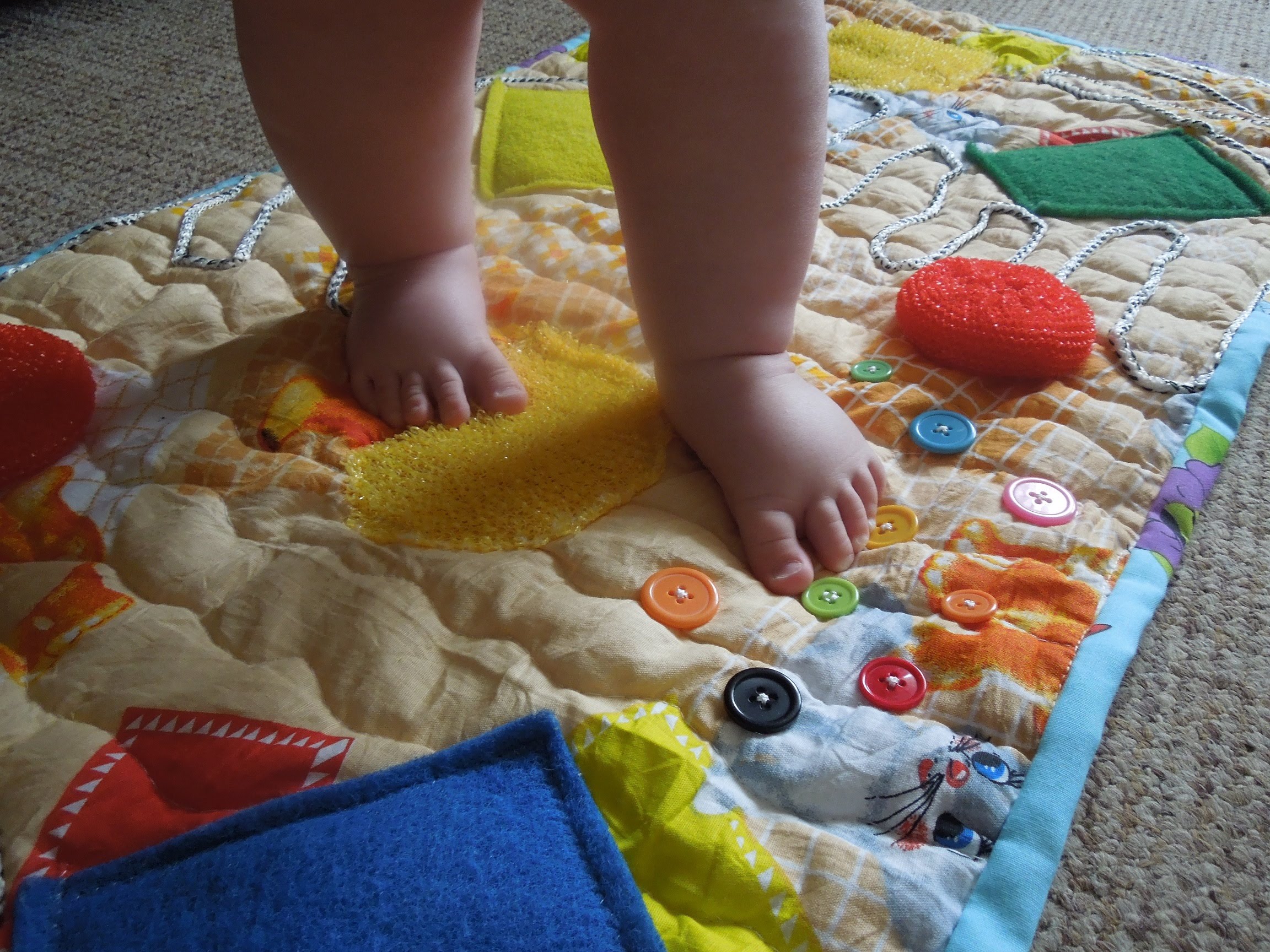 option de tapis de massage pour bébé photo