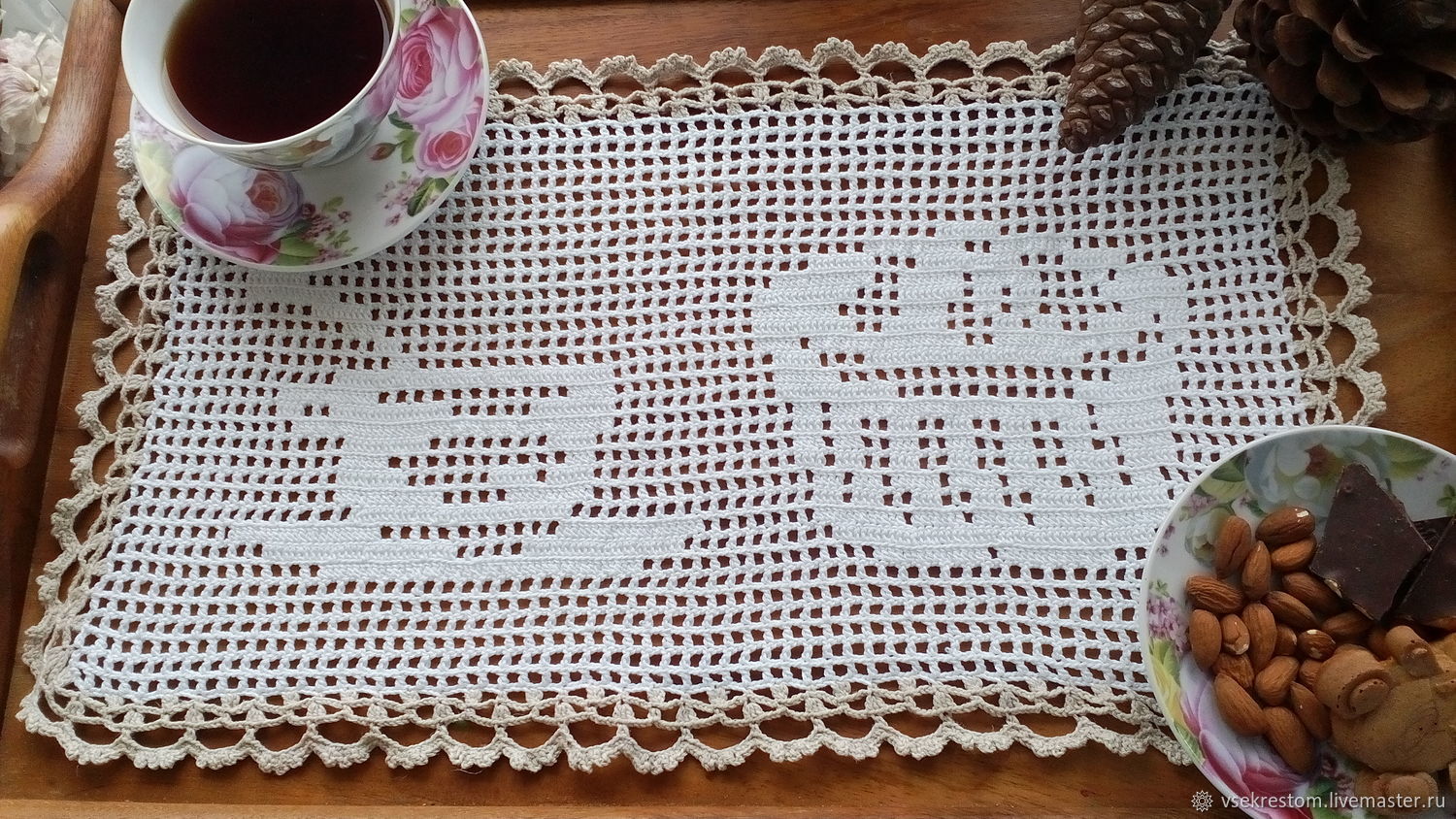 serviette de filet au crochet à l'intérieur
