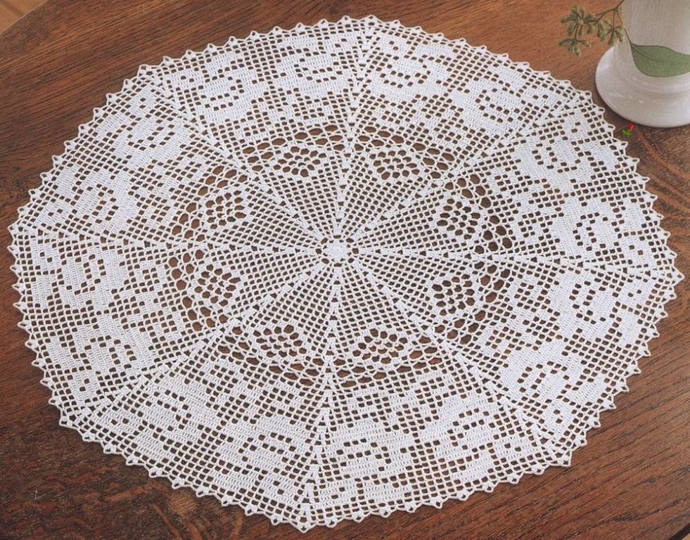 photo de serviette de filet au crochet