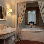 Intérieur de la salle de bain classique