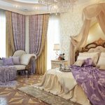 Textiles lilas à l'intérieur de la chambre